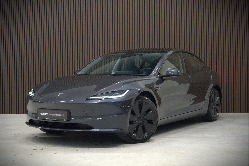 55376032-6.jpg